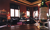 THE SCOTCH MALT WHISKY SOCIETY MEMBER'S BAR