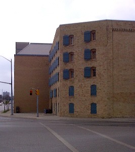 20k - Abgeschnittene Lagerhausecke / Cut off Building Corner