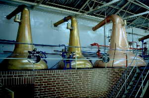 14k - Brennblasen / Stills (v.l.n.r./ from left to right: Spirit Still, Intermediate Still, Wash Still)