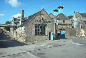 11k - Brennhaus und Kilns / Stillhouse with Kilns