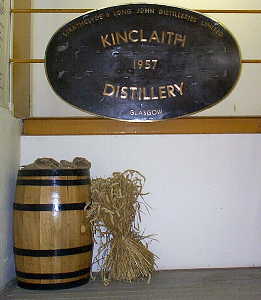 12k - berreste in der Strathclyde Brennerei / Artefacts inside the Strathclyde Distillery