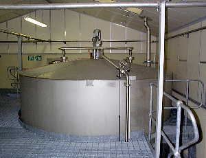 11k - Grbehlter mit Reinigungsleitungen / Wash Back with Cleaning Pipes