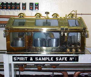 17k - Spirit & Sample Safes Nr. 1