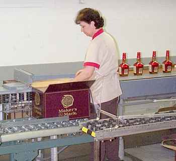 12k - Verpacken der Flaschen / Packing of Bottles